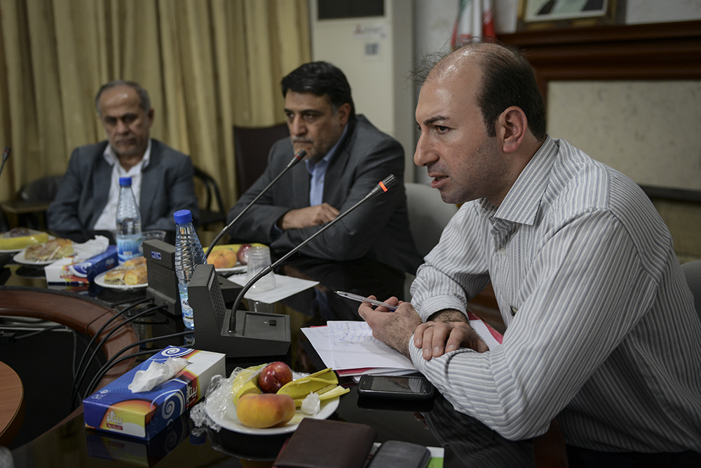 Ali Hovaisi (3)
