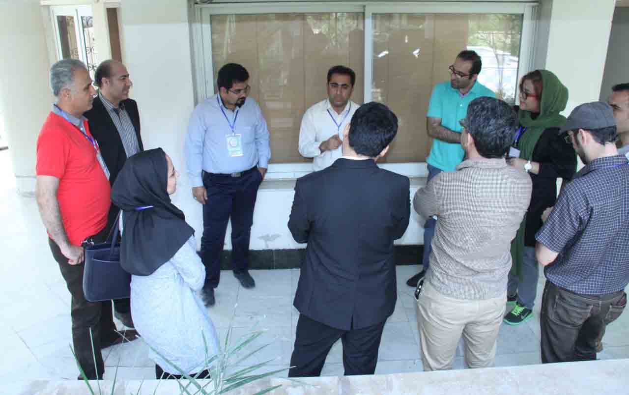 ۴۲۱۳۲۱۳۱۴_۶۸۷۳۷